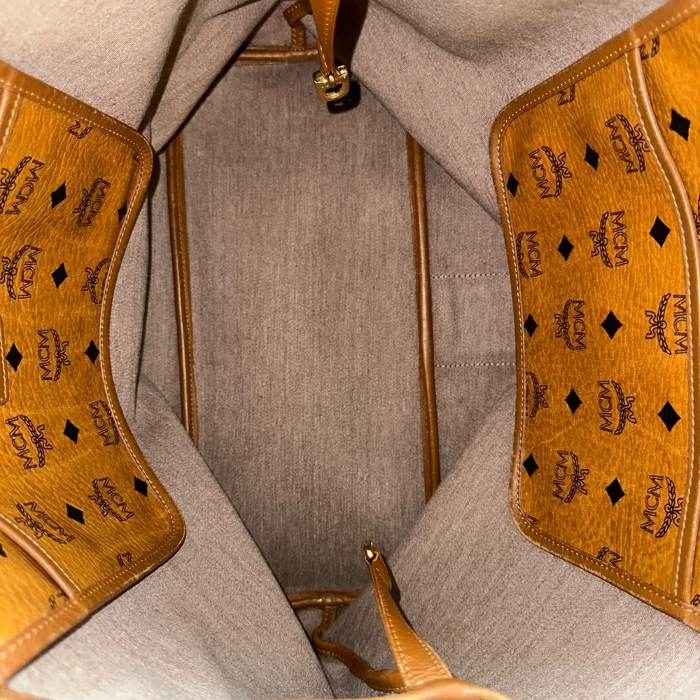 💙 MCM Anya Visetos Cognac and Orange Croc Leather Tote Shoulder Bag - Authentic